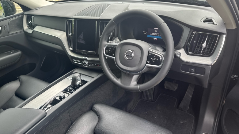 Volvo Xc60 2.0 B4P Plus Dark 5dr Geartronic Petrol Estate